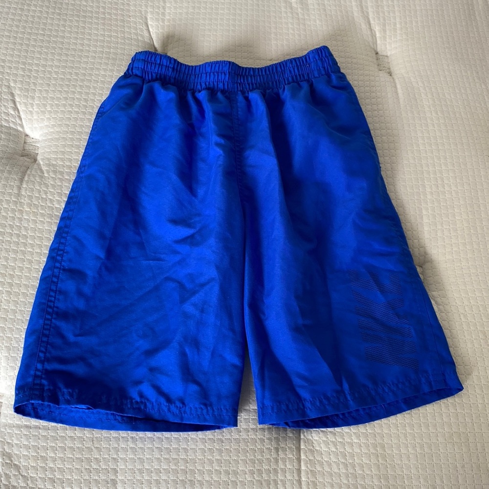 Boys Youth Nike Shorts Size L